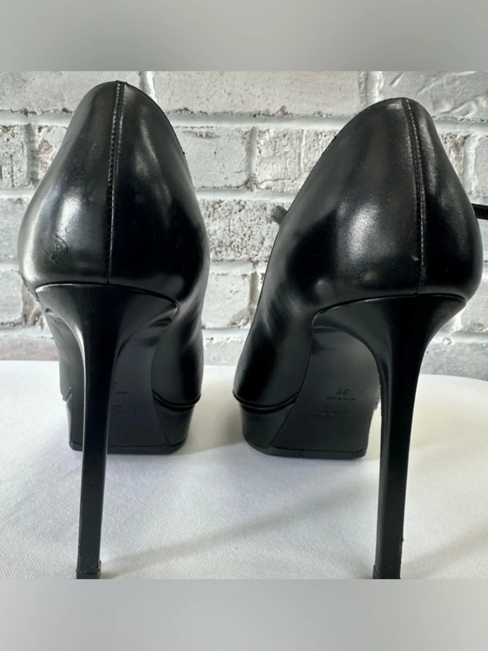 Saint Laurent Heels - Picture 5 of 11